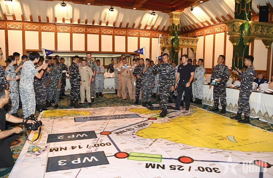 Vietnamese Navy ship participates in chart-based naval drill